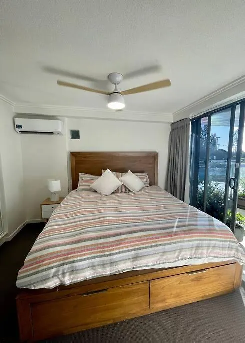 Beachside Private Unit Caloundra Apartment